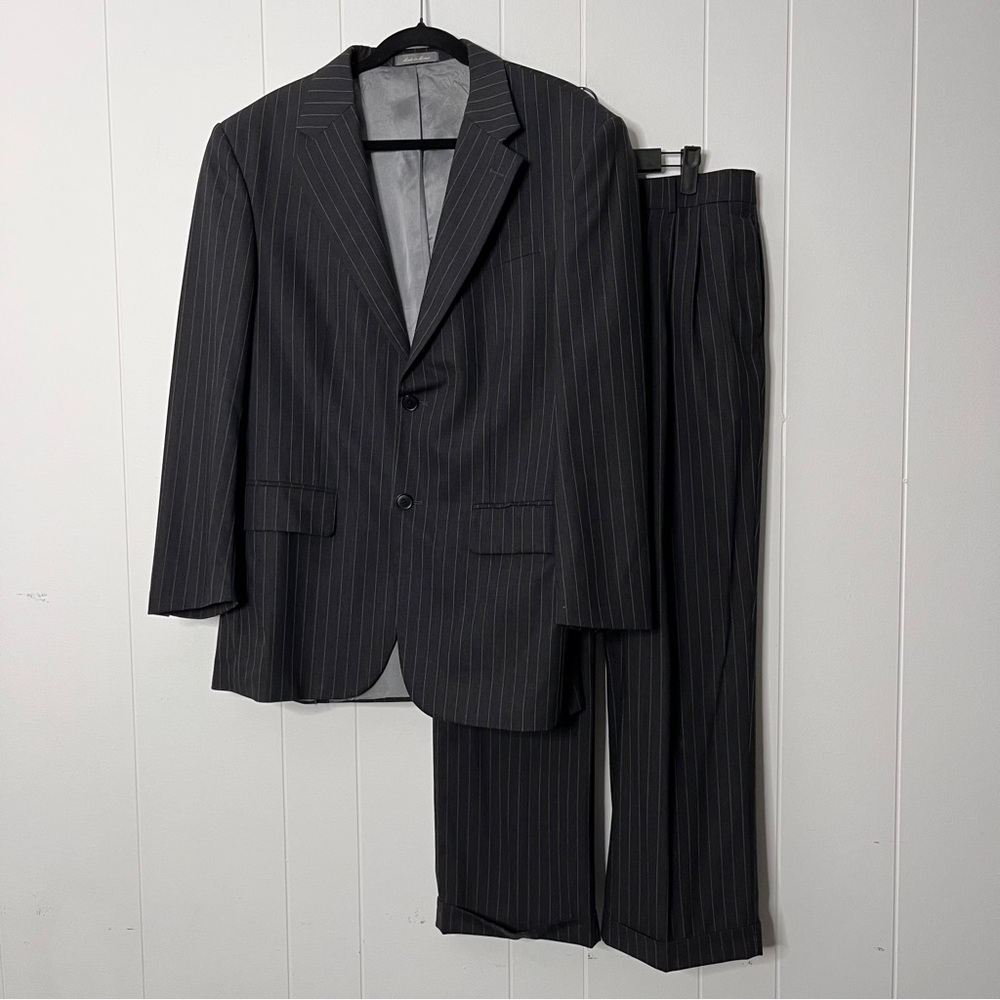 Oscar de la Renta Gray Stripe 100% Wool Two-piece Suit 40R  W34 cuffed pleated